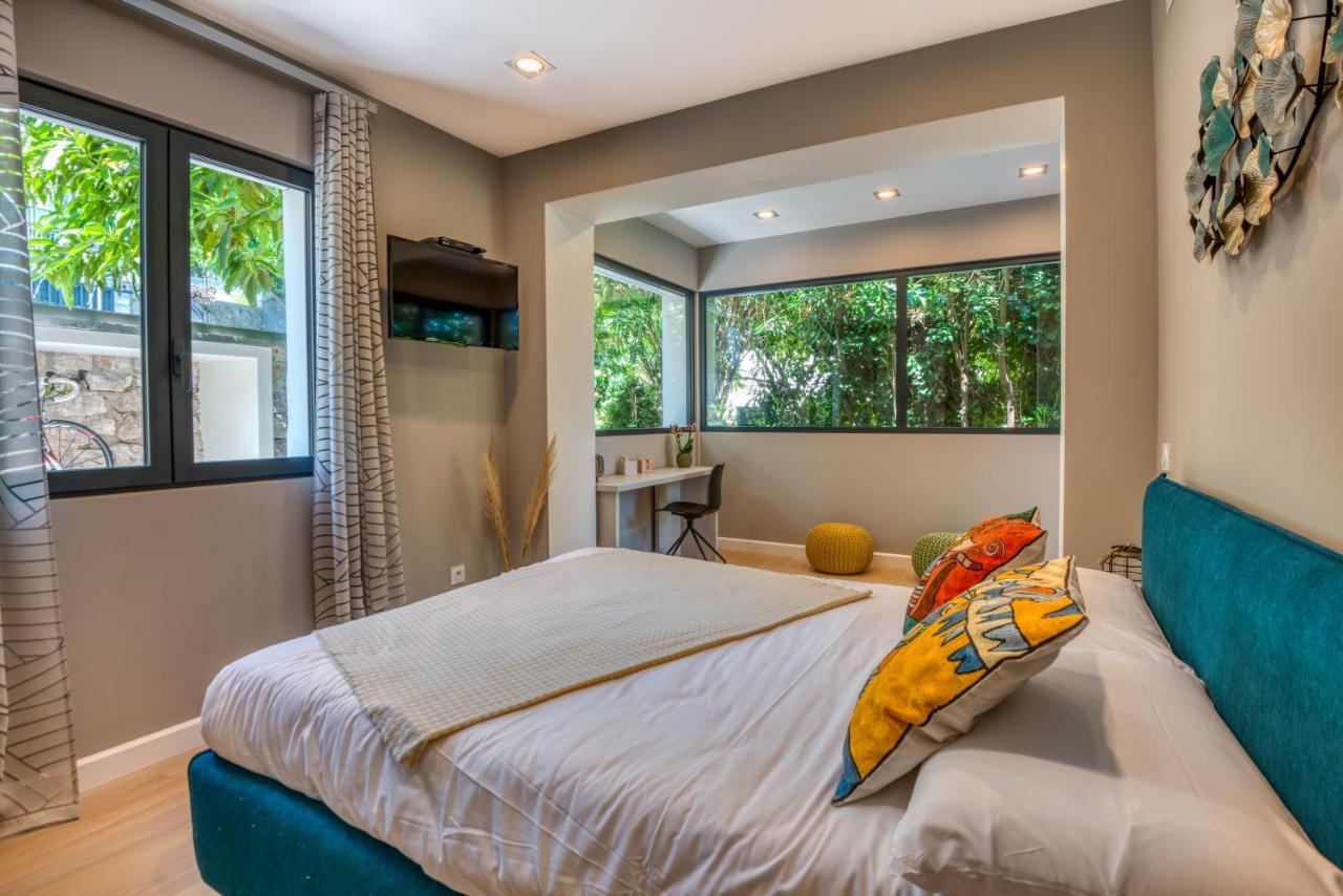 Deluxe Villa Graziella 200 M From The Beach Ез Екстер'єр фото