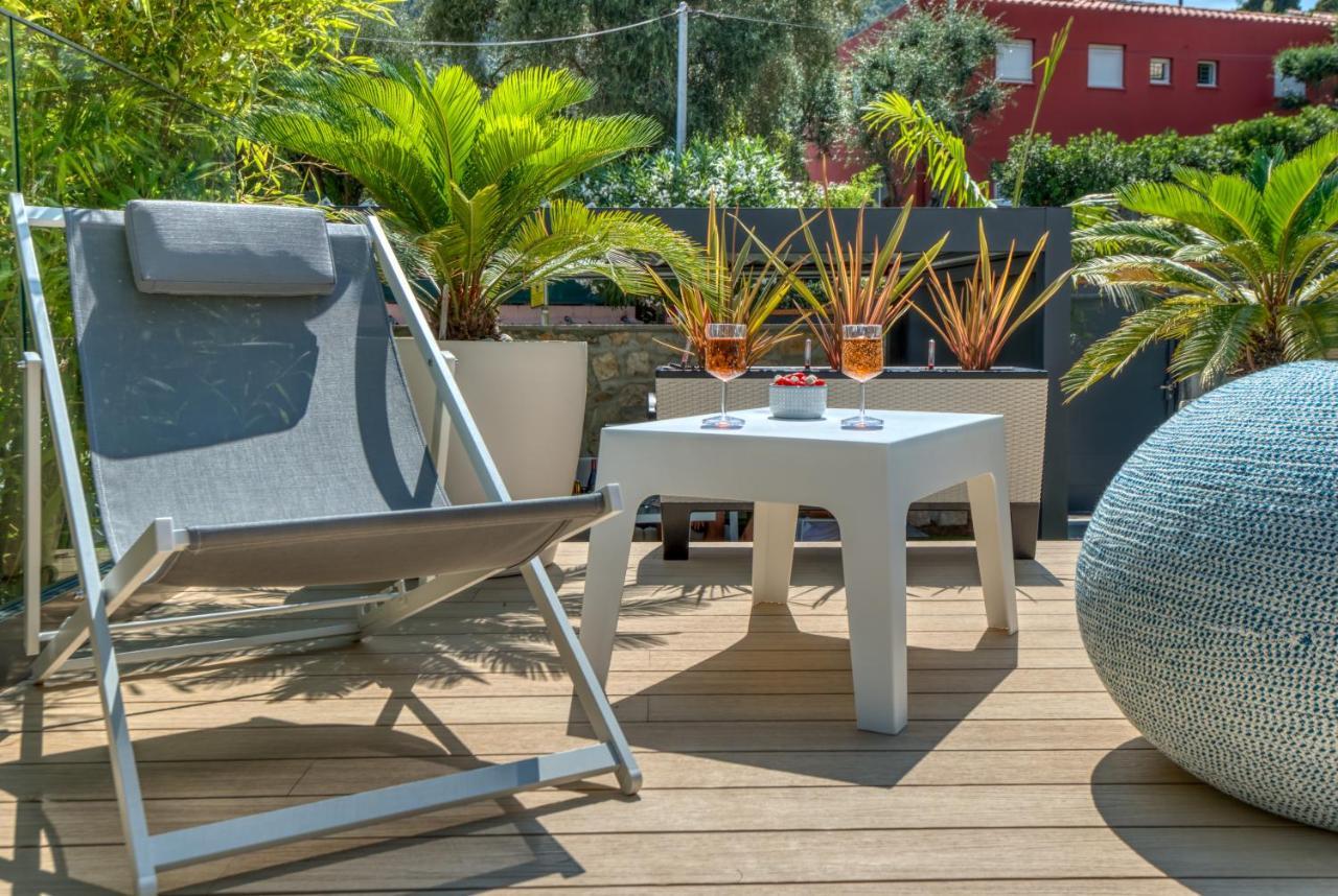 Deluxe Villa Graziella 200 M From The Beach Ез Екстер'єр фото