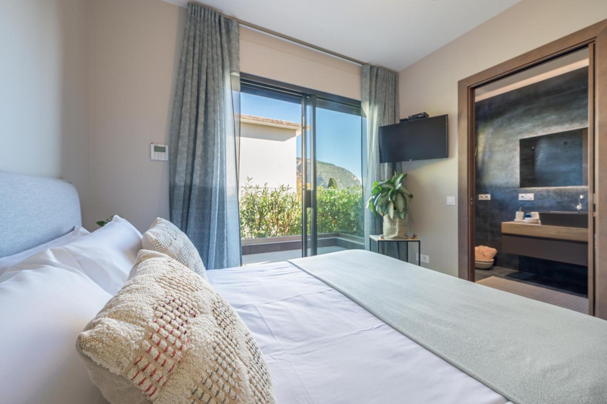 Deluxe Villa Graziella 200 M From The Beach Ез Екстер'єр фото