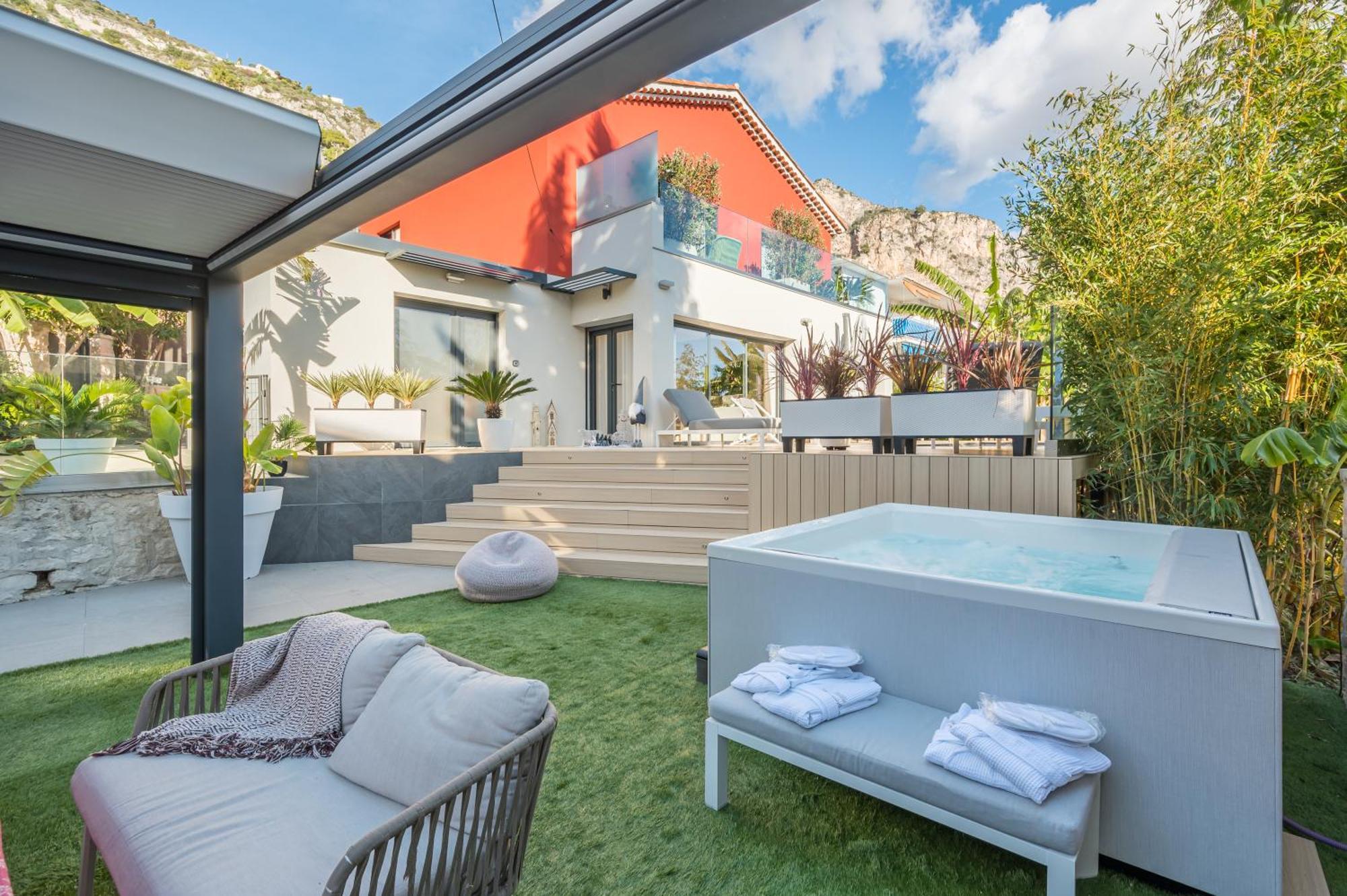 Deluxe Villa Graziella 200 M From The Beach Ез Екстер'єр фото